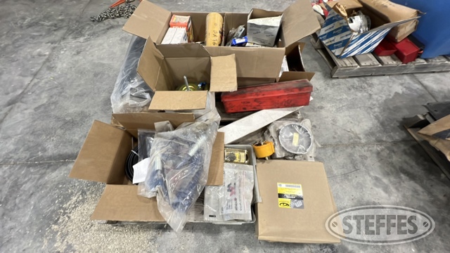 Pallet of New & Used Truck Parts
